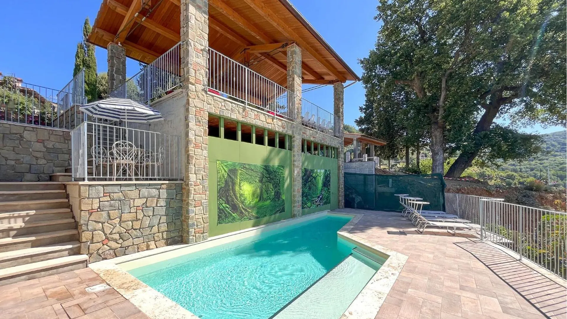 Stunning Home In Arezzo With Kitchen location